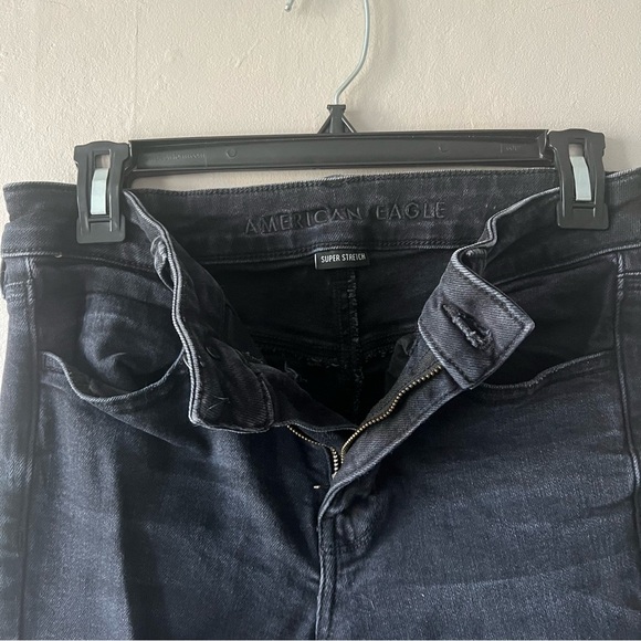 American Eagle Super Stretch Distressed Black Hi Rise Jeggings Size 6 - Picture 2 of 8